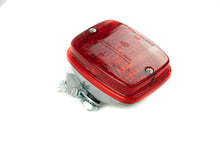 Cargar imagen en el visor de la galería, STOP NEBLINERO ROJO HELLA - Escarabajo Refacciones & Accesorios