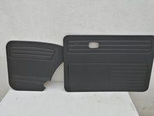Cargar imagen en el visor de la galería, Juego de cuatro tapas de puerta acabado carbono para VW Vocho