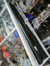 Cargar imagen en el visor de la galería, KIT DE ESTRIBOS ORIGINALES PARA VW SEDAN - Escarabajo Refacciones & Accesorios