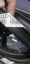 Cargar imagen en el visor de la galería, HULES DE CRISTALES VW SEDAN MODERNO - Escarabajo Refacciones & Accesorios