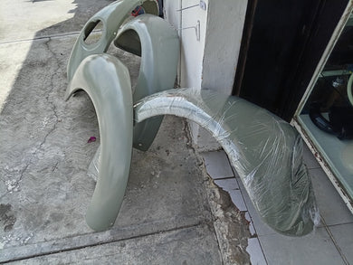 Juego de Salpicaderas Originales Nuevas para VW Sedán 1980-2003 - Escarabajo Refacciones & Accesorios