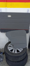 Load image into Gallery viewer, Juego de Tapas de las puertas para VW moderno - Escarabajo Refacciones &amp; Accesorios
