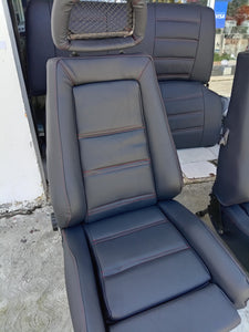 Juego de Asientos Recaro en Piel con Costuras Rojas para Volkswagen Sedan (3 piezas)